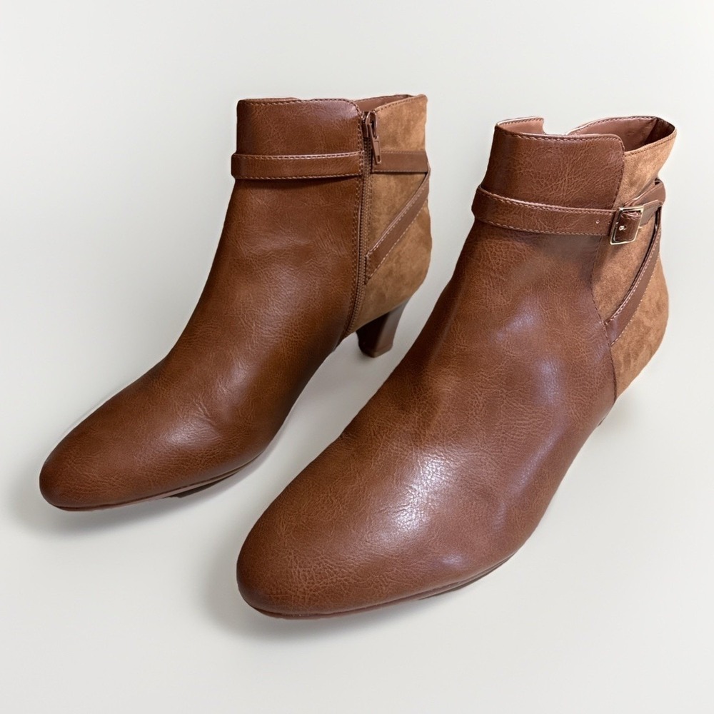 G.H. Bass & Co. Coleen Women's Brown Ankle Boots Booties Size 10M Buckle